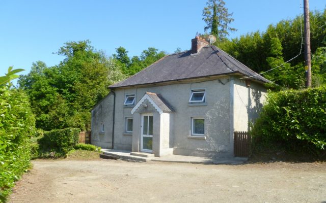 Curragh Wood Cottage, Inch, Co. Wexford. Auction Report.