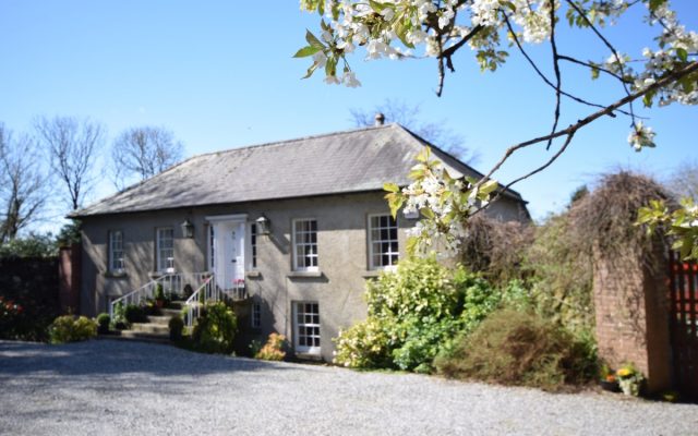 ‘Wexford lot hits super sale’. Irish Farmers Journal. 20/06/18.